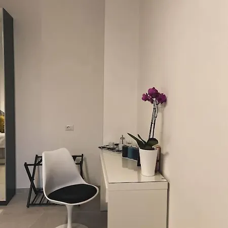 Lejlighed In Como, Your Nest On The Como