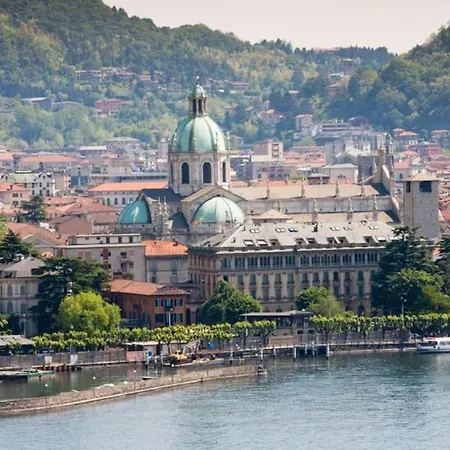 Lejlighed In Como, Your Nest On The *
